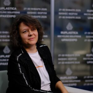 1bf173e3-4f96-422d-a795-e880c4ffa53a